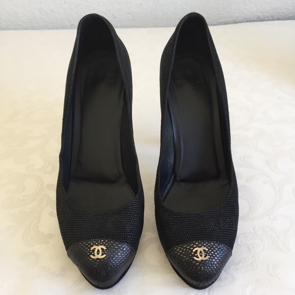 CHANEL Shoes - Chanel turxtured leather CC logo cap toe pumps